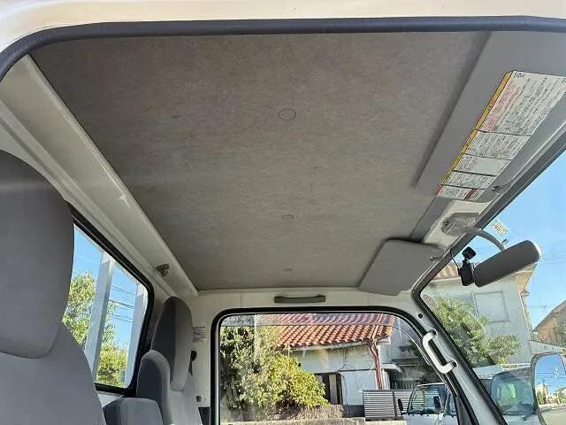 いすゞエルフ平ボディ小型（2t・3t）[写真26]