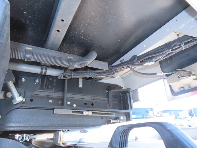 トヨタトヨエースアルミウイング小型（2t・3t）[写真10]