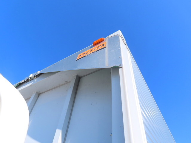 トヨタトヨエースアルミウイング小型（2t・3t）[写真33]