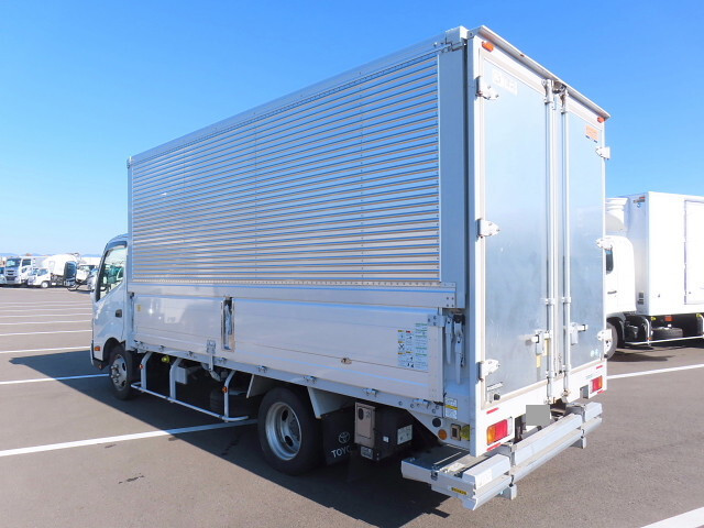 トヨタトヨエースアルミウイング小型（2t・3t）[写真04]
