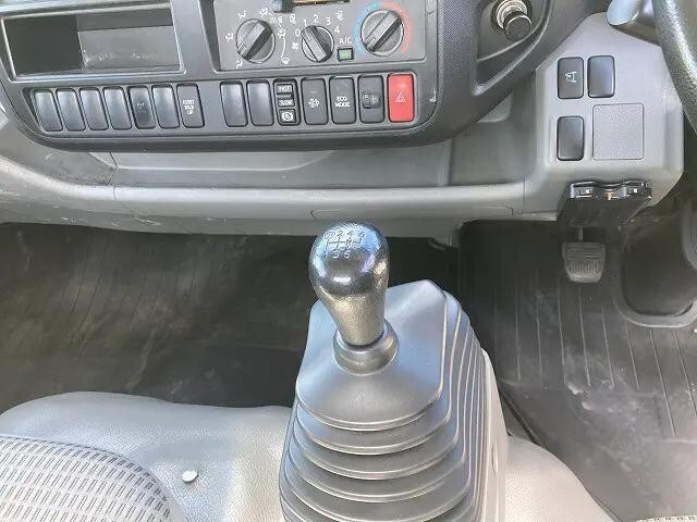 日野デュトロキャリアカー小型（2t・3t）[写真19]