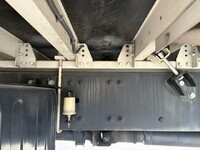 UDトラックスクオンアルミウイング大型（10t）[写真15]