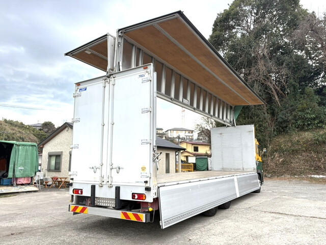 UDトラックスクオンアルミウイング大型（10t）[写真02]