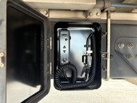 UDトラックスクオンアルミウイング大型（10t）[写真21]