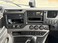 UDトラックスクオンアルミウイング大型（10t）[写真27]