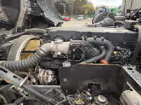 UDトラックスクオンアルミウイング大型（10t）[写真28]