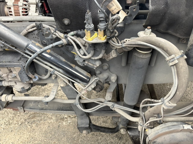 UDトラックスクオンアルミウイング大型（10t）[写真31]