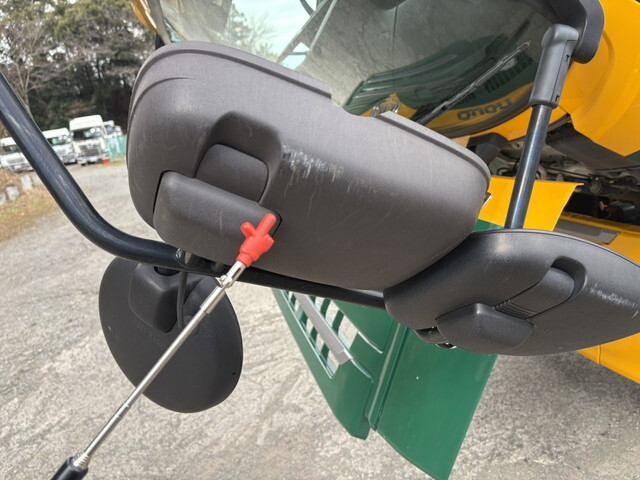 UDトラックスクオンアルミウイング大型（10t）[写真36]