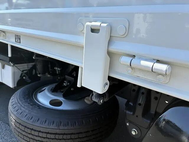 日野デュトロ平ボディ小型（2t・3t）[写真12]