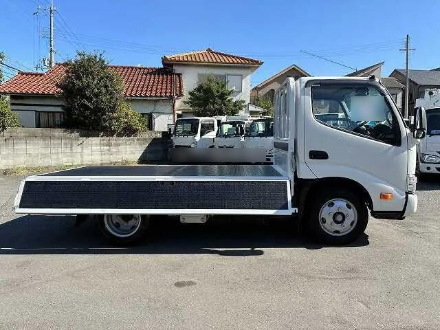 日野デュトロ平ボディ小型（2t・3t）[写真08]