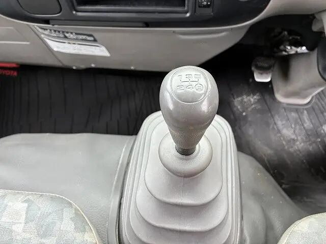 トヨタトヨエースダブルキャブ（Wキャブ）小型（2t・3t）[写真25]