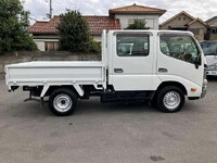 トヨタトヨエースダブルキャブ（Wキャブ）小型（2t・3t）[写真06]