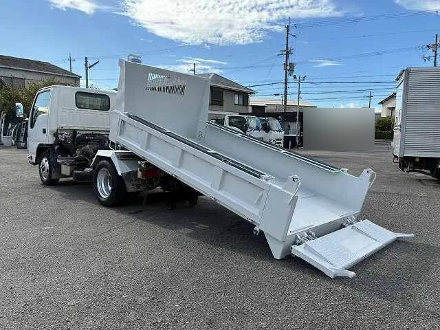 いすゞエルフローダーダンプ小型（2t・3t）[写真02]