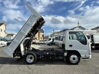 いすゞエルフローダーダンプ小型（2t・3t）[写真09]