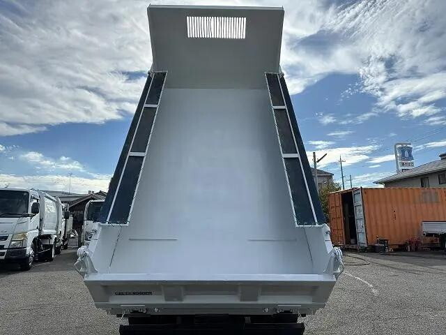 いすゞエルフローダーダンプ小型（2t・3t）[写真09]