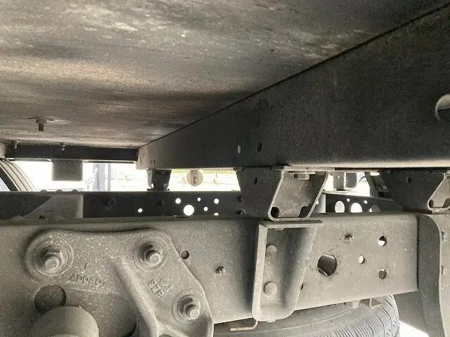 日野デュトロ平ボディ小型（2t・3t）[写真13]