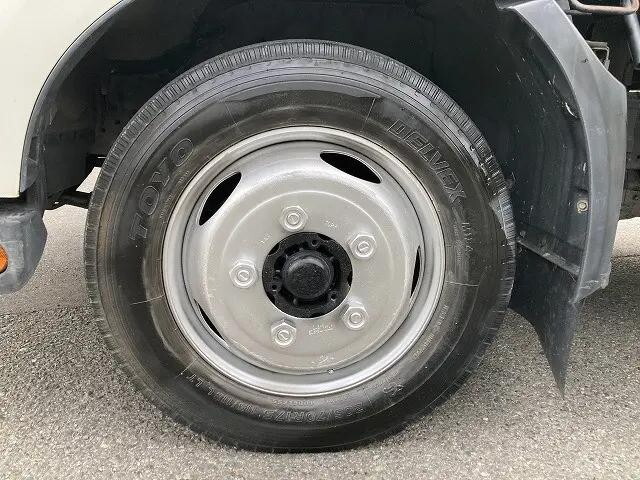 日野デュトロ平ボディ小型（2t・3t）[写真18]