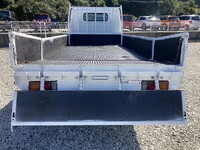 三菱ふそうキャンター平ボディ小型（2t・3t）[写真14]