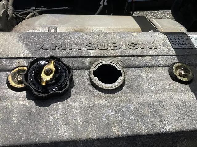 三菱ふそうキャンター平ボディ小型（2t・3t）[写真17]