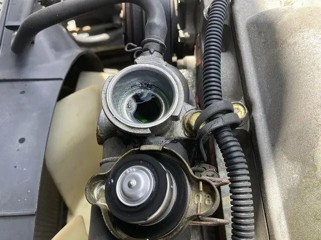 三菱ふそうキャンター平ボディ小型（2t・3t）[写真18]