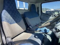 三菱ふそうキャンター平ボディ小型（2t・3t）[写真23]