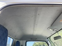 三菱ふそうキャンター平ボディ小型（2t・3t）[写真24]