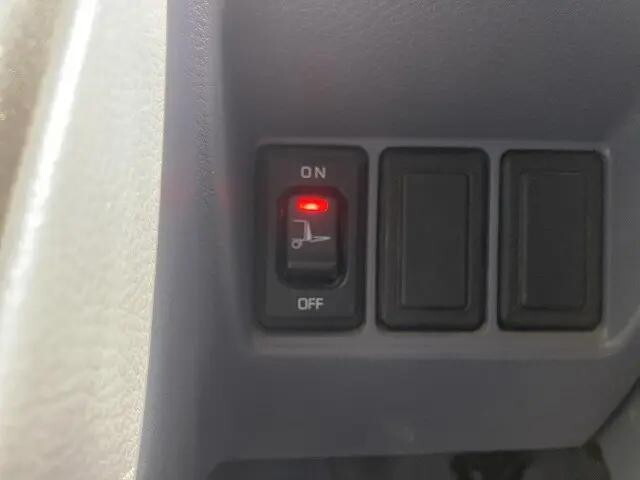 三菱ふそうキャンター平ボディ小型（2t・3t）[写真25]