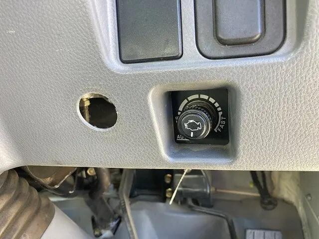 三菱ふそうキャンター平ボディ小型（2t・3t）[写真34]