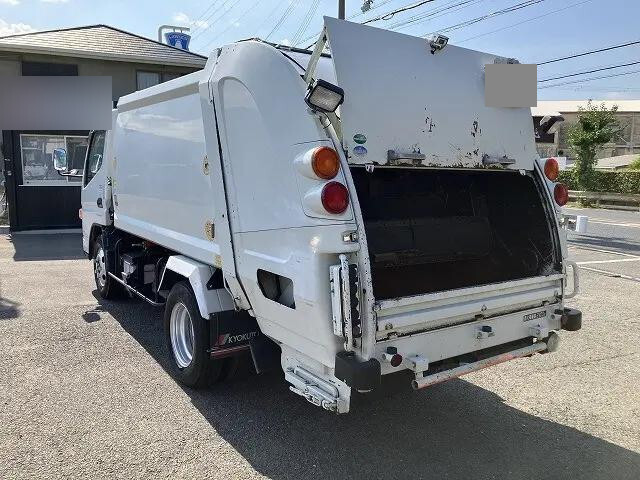三菱ふそうキャンターパッカー車（塵芥車）小型（2t・3t）[写真02]