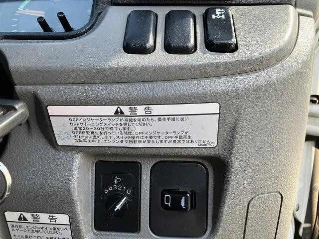 三菱ふそうキャンターパッカー車（塵芥車）小型（2t・3t）[写真26]