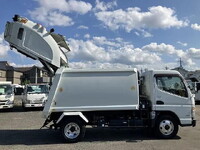 三菱ふそうキャンターパッカー車（塵芥車）小型（2t・3t）[写真09]