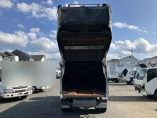 三菱ふそうキャンターパッカー車（塵芥車）小型（2t・3t）[写真09]