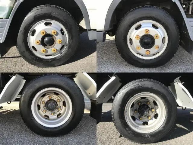 三菱ふそうキャンターセーフティローダー小型（2t・3t）[写真24]