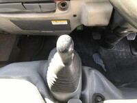 いすゞエルフクレーン4段小型（2t・3t）[写真26]