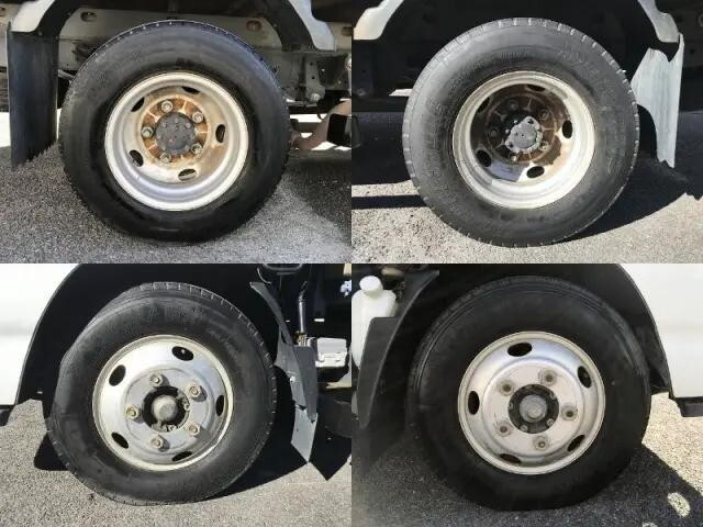 いすゞエルフクレーン4段小型（2t・3t）[写真32]