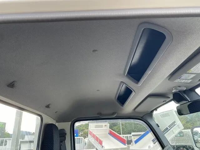 日野デュトロ平ボディ小型（2t・3t）[写真23]