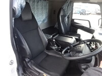 三菱ふそうファイターアルミウイング中型（4t）[写真24]