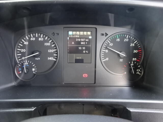 三菱ふそうファイターアルミウイング中型（4t）[写真25]