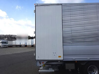 三菱ふそうファイターアルミウイング中型（4t）[写真10]