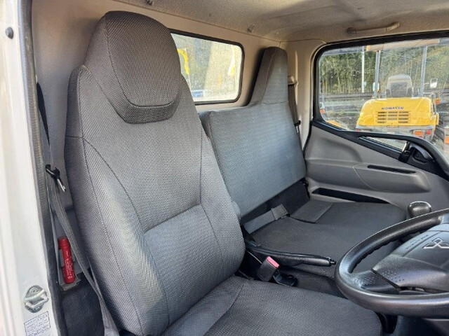 三菱ふそうキャンターダンプ小型（2t・3t）[写真28]