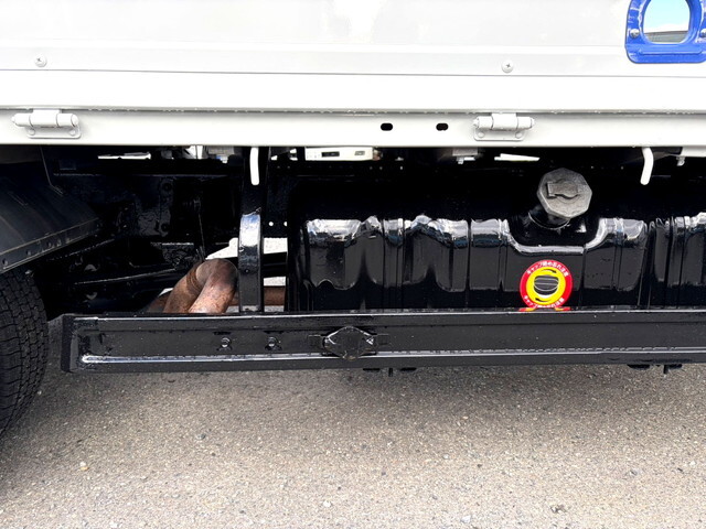 いすゞエルフ平ボディ小型（2t・3t）[写真12]