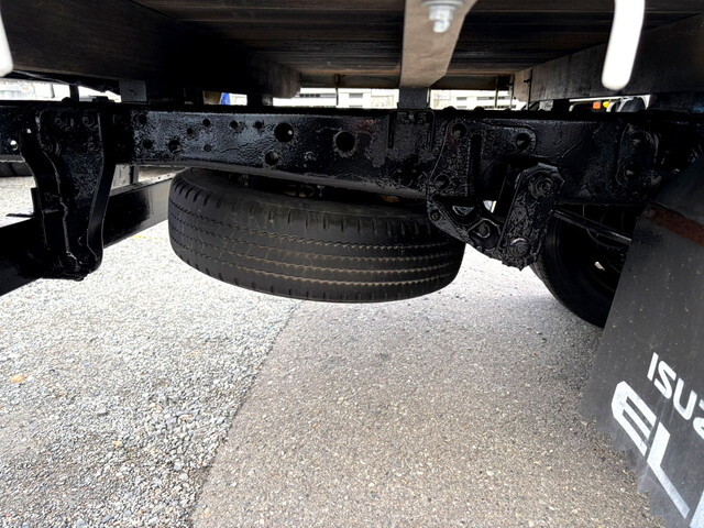 いすゞエルフ平ボディ小型（2t・3t）[写真14]