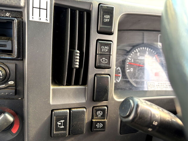 いすゞエルフ平ボディ小型（2t・3t）[写真35]