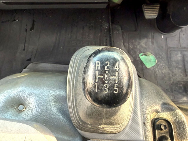 いすゞエルフ平ボディ小型（2t・3t）[写真37]