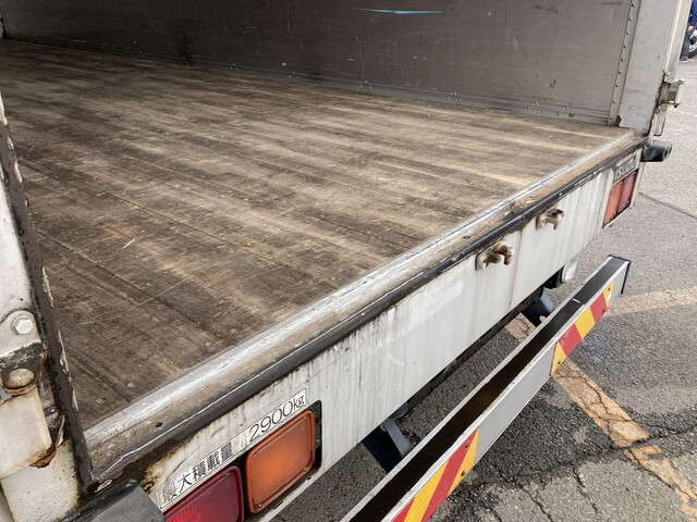 いすゞフォワードアルミウイング中型（4t）[写真13]