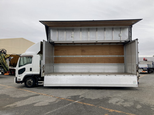 いすゞフォワードアルミウイング中型（4t）[写真07]