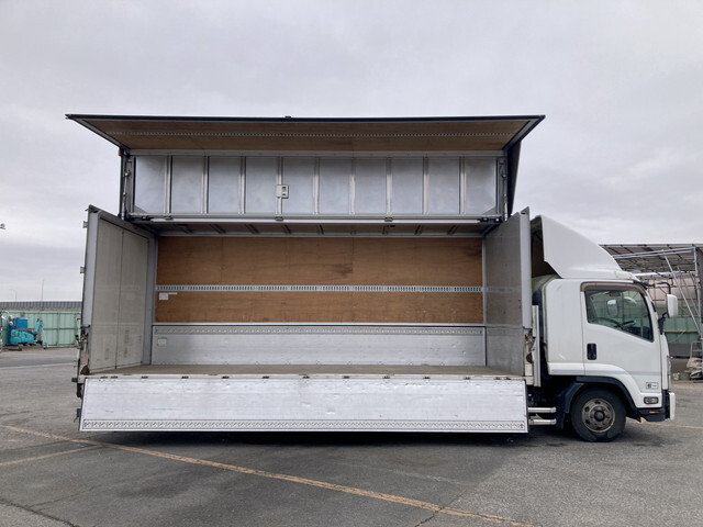 いすゞフォワードアルミウイング中型（4t）[写真08]