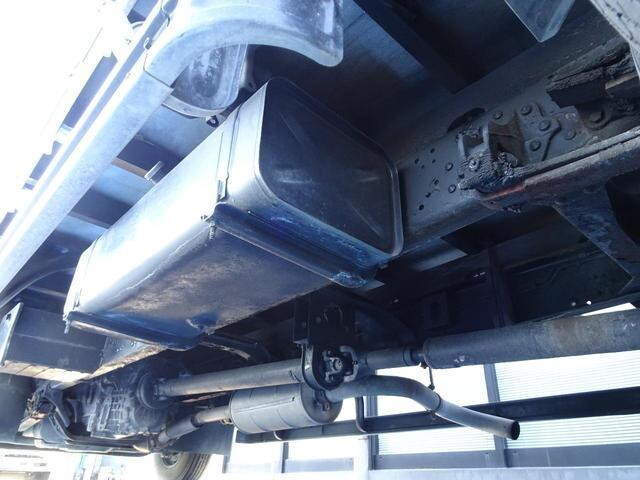 三菱ふそうファイター家畜運搬車中型（4t）[写真22]