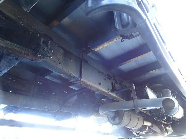 三菱ふそうファイター家畜運搬車中型（4t）[写真23]