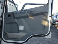 三菱ふそうファイター家畜運搬車中型（4t）[写真26]